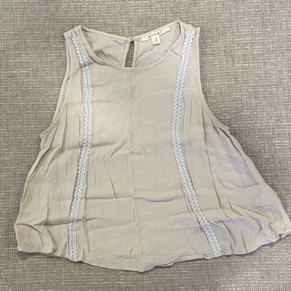 Francesca’s Women's Cream Sleeveless Tank with Lace Trim
